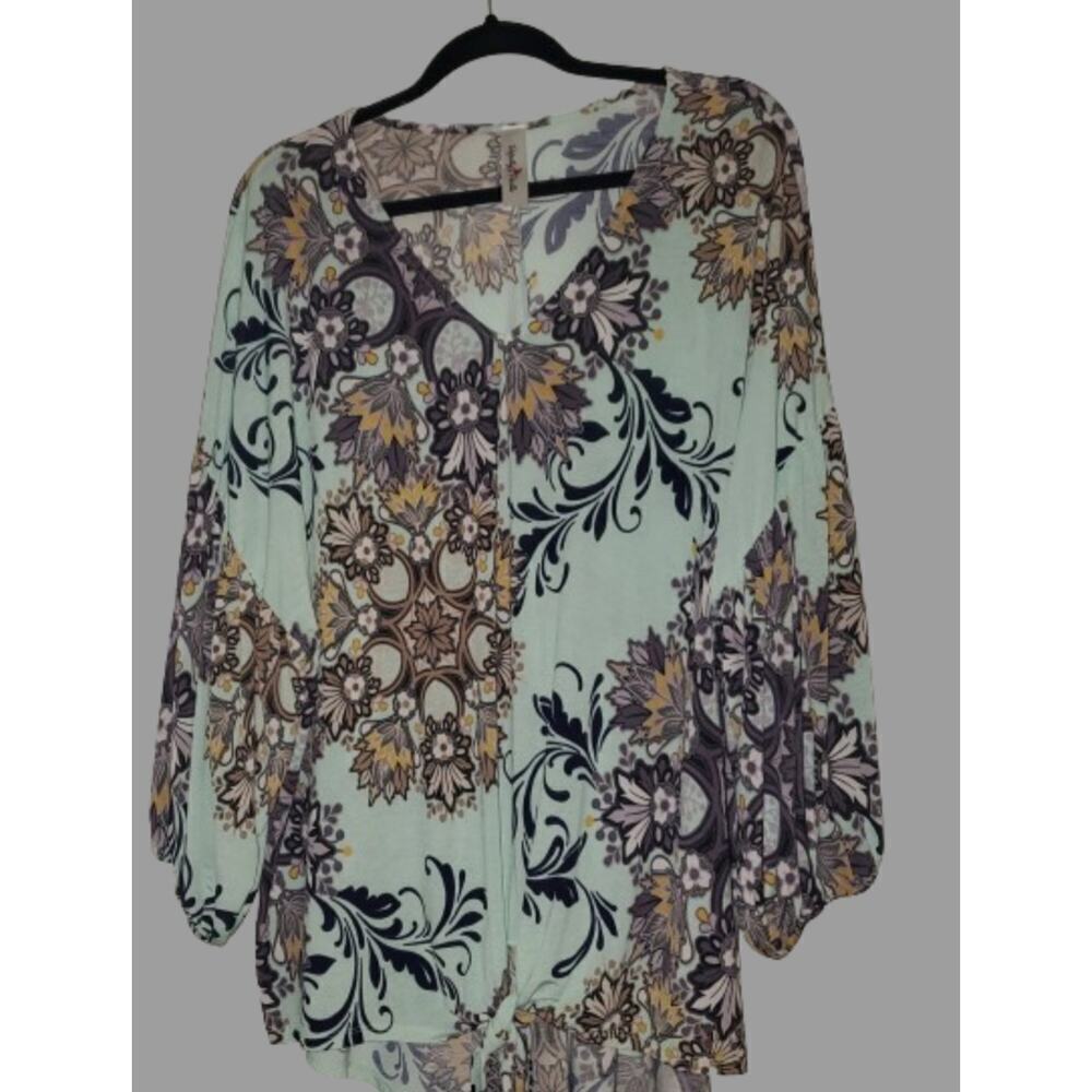 Perfectly Priscilla Woman's blouse shirt puff sleeves with tie bottom XXXL - Picture 3 of 7